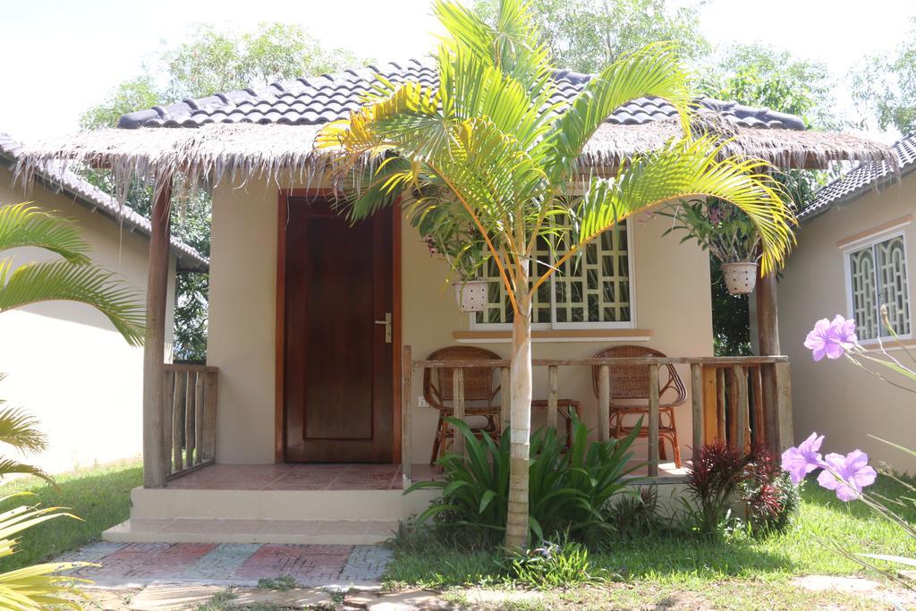 Готель The Moonflower Bungalow Сіануквіль Екстер'єр фото